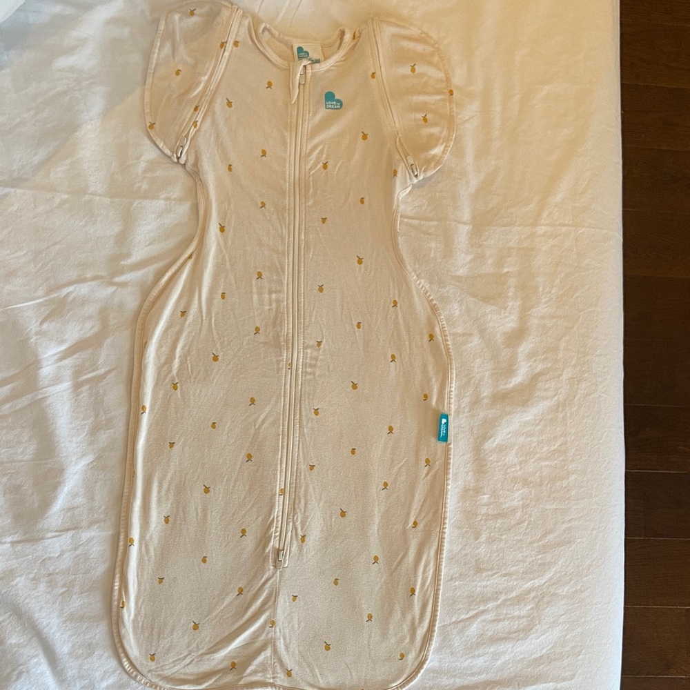 Love to Dream Cream Sleep Sack with Yellow lemons